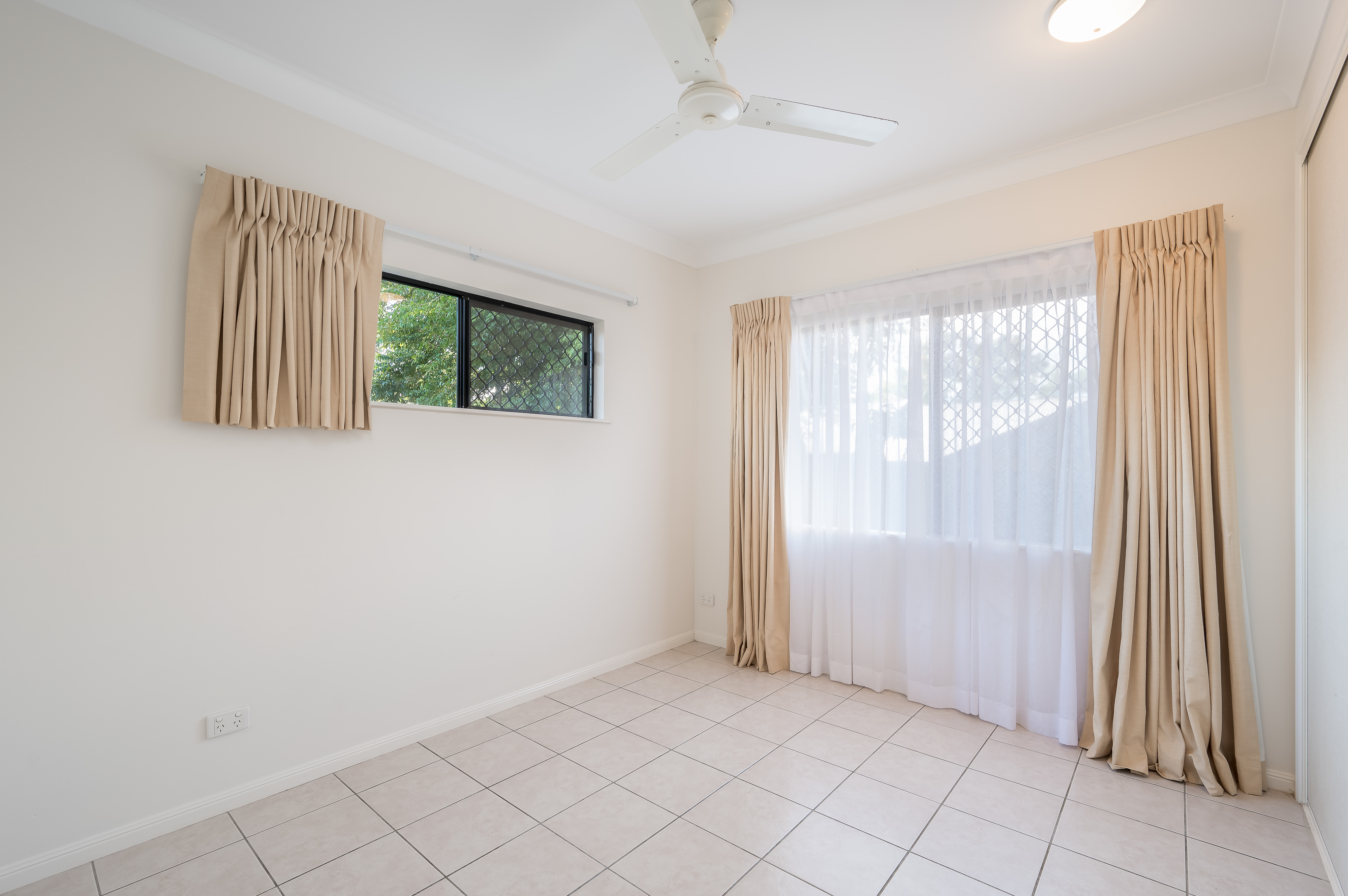 15/190 Irene Street, Mooroobool - Thumbnail 8