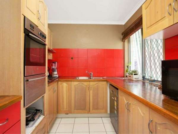 11 Rollinia Close, Manoora - Thumbnail 4