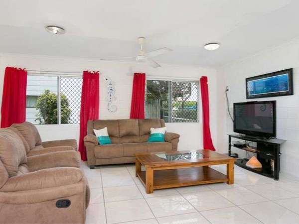 19 Peridot Street, Bayview Heights - Thumbnail 4