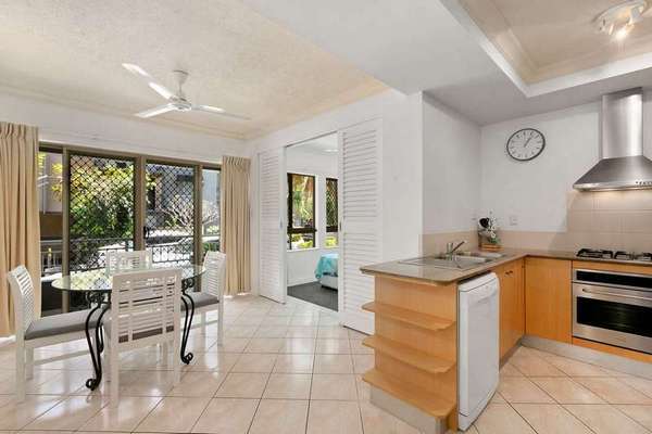 1201/2 Greenslopes Street, Cairns North - Thumbnail 6