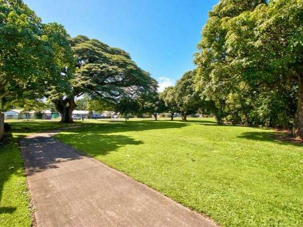 1 Piper Close, Mount Sheridan - Thumbnail 8