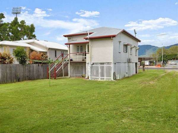 36 Tills Street, Westcourt - Thumbnail 3