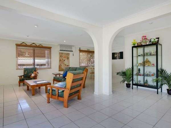 3 Hadrian Avenue, Mooroobool - Thumbnail 5