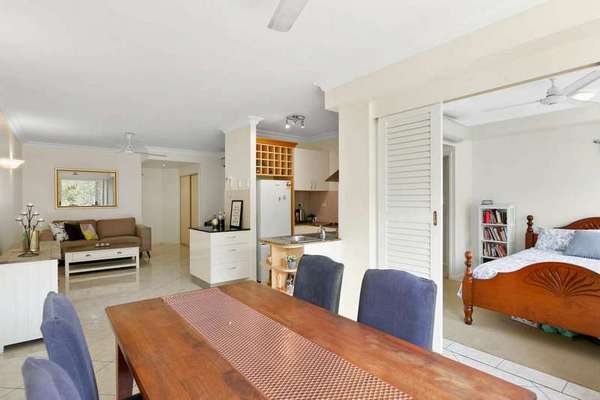 1018/2 Greenslopes Street, Cairns North - Thumbnail 5
