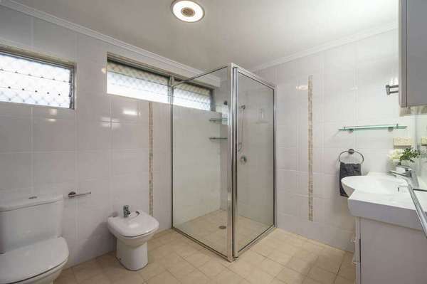 66 Sydney Street, Bayview Heights - Thumbnail 8