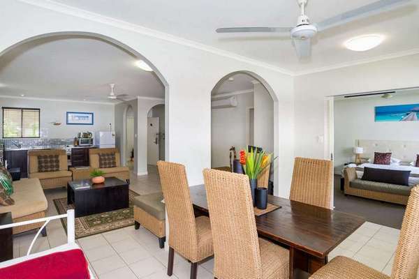 6/81-85 Cedar Road, Palm Cove - Thumbnail 2