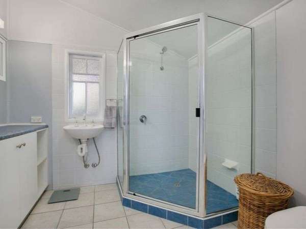 21 Dalton Street, Bungalow - Thumbnail 7