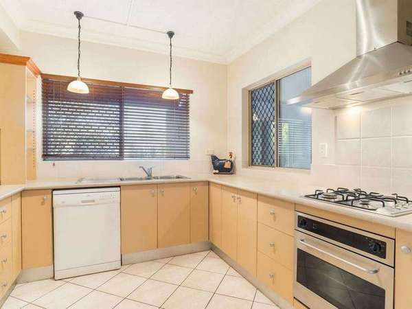 1206/2 Greenslopes Street, Cairns North - Thumbnail 3