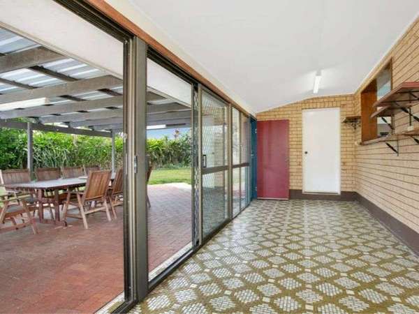 27 Alma Street, Woree - Thumbnail 8