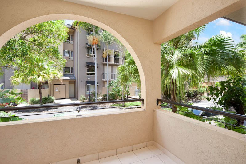 1610/2 Greenslopes Street, Cairns North - Thumbnail 3
