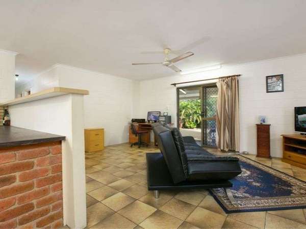 24 Adam Drive, Brinsmead - Thumbnail 4