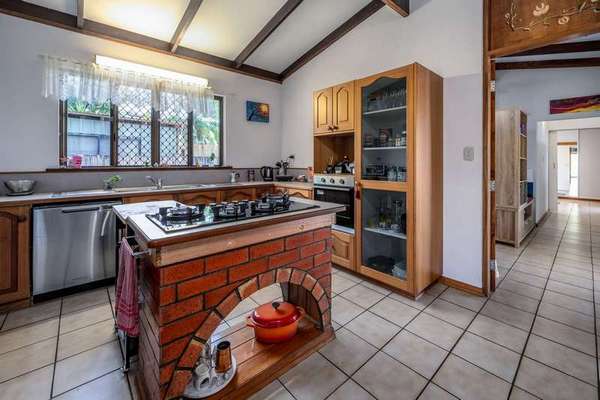 9 Centaur Street, Trinity Park - Thumbnail 5