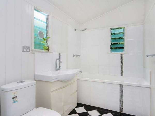 28 Maranoa Street, Parramatta Park - Thumbnail 5