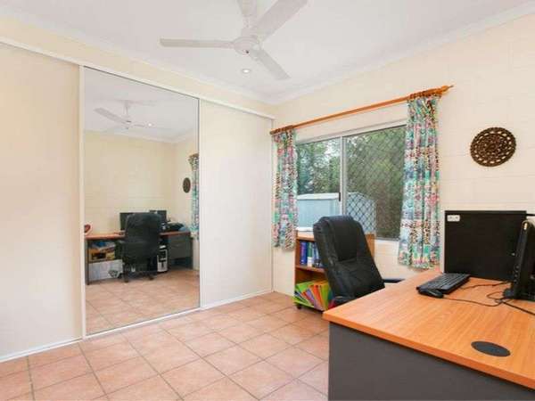 8-10 Academy Close, White Rock - Thumbnail 5