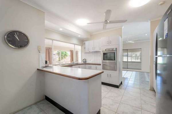14 Dove Court (Cnr Currawong Street), Bayview Heights - Thumbnail 2