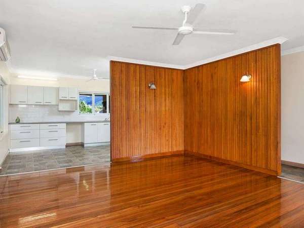 245 Aumuller Street, Westcourt - Thumbnail 2