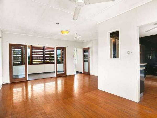 51 Curtin Street, Westcourt - Thumbnail 7