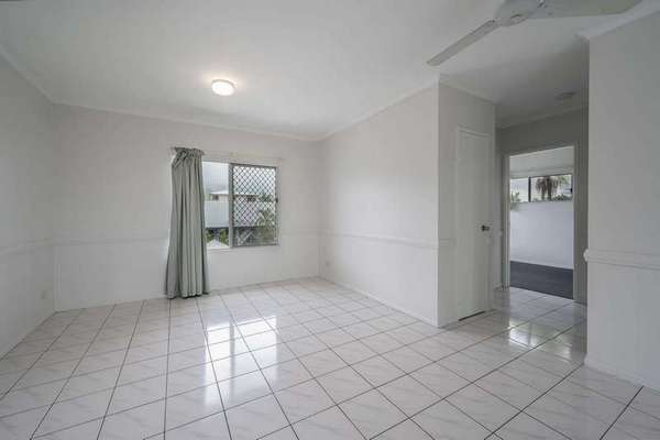 9/10 Brown Street, Woree - Thumbnail 7