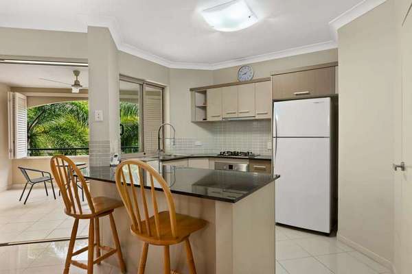 816/12-21 Gregory Street, Westcourt - Thumbnail 8