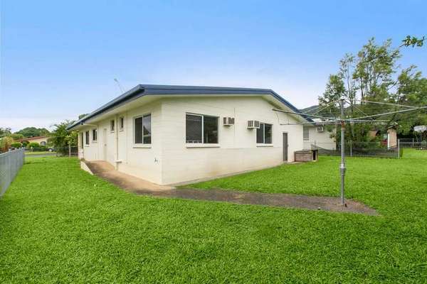 12 Primrose Street, Mooroobool - Thumbnail 6