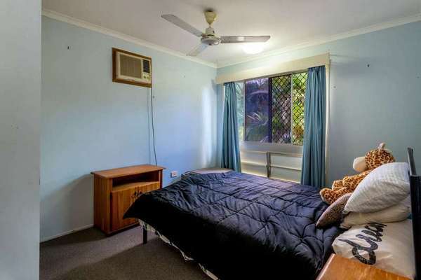 18 Serissa Street, Mooroobool - Thumbnail 7