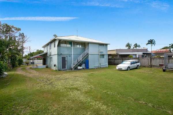 137-139 Aumuller Street, Bungalow - Thumbnail 3