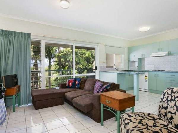 9/10 Brown Street, Woree - Thumbnail 3