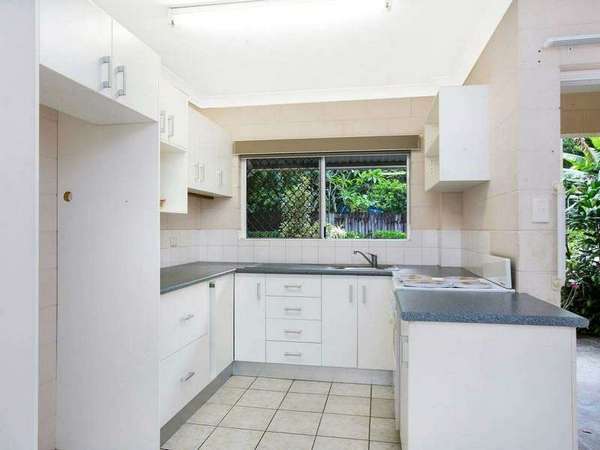 2/180 Pease Street, Manoora - Thumbnail 3