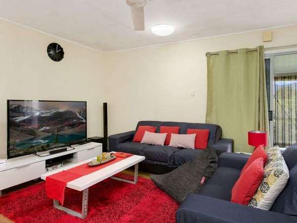 280 Buchan Street, Westcourt - Thumbnail 4