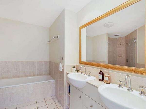 512/2 Greenslopes Street, Cairns North - Thumbnail 6