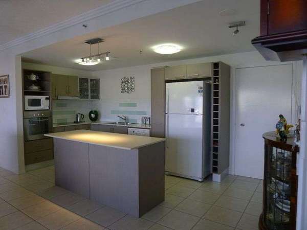 401/123 - 131 Grafton Street, Cairns City - Thumbnail 3