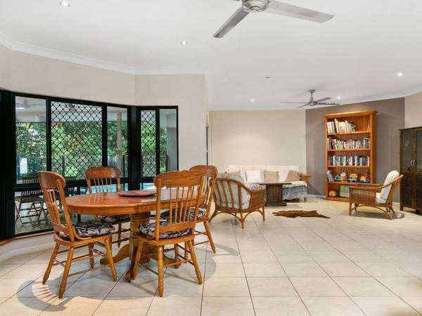 15 Lomandra Close, Redlynch - Thumbnail 7