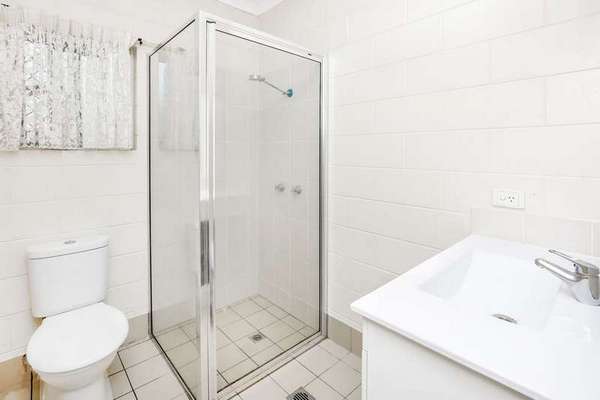 2 Shaft Street, Edmonton - Thumbnail 8