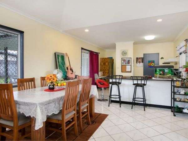 2 Jarrad Close, Mooroobool - Thumbnail 2