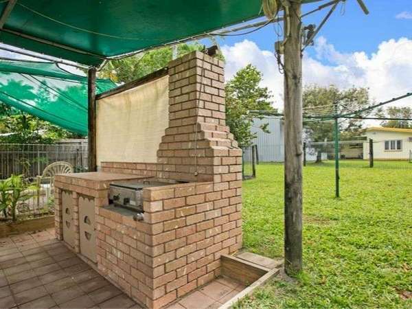 34 Dunbar Street, Mooroobool - Thumbnail 5