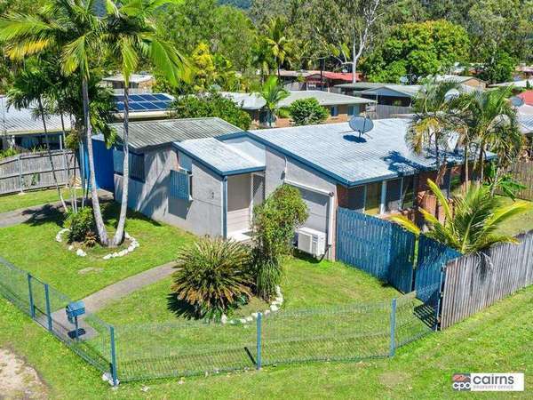 7 Shang Street, Mooroobool - Image 1