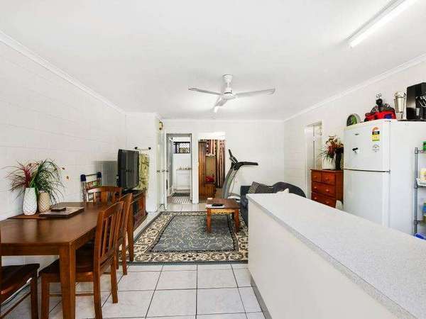 7/3 Crathern Close, Edge Hill - Thumbnail 2