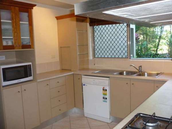 1206/2 Greenslopes Street, Cairns North - Thumbnail 4