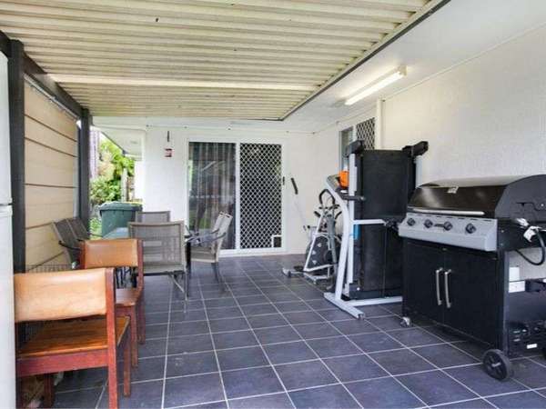 2 Jarrad Close, Mooroobool - Thumbnail 3