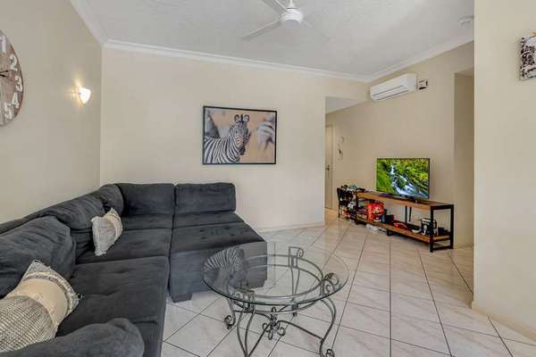 1807/2-10 Greenslopes Street, Cairns North - Thumbnail 3