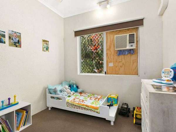 20 Lomond Street, Smithfield - Thumbnail 7