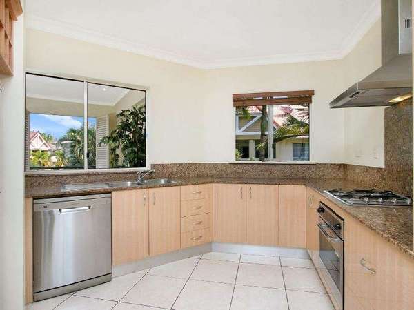 512/2 Greenslopes Street, Cairns North - Thumbnail 8