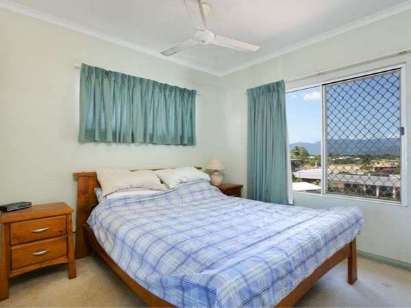 9/10 Brown Street, Woree - Thumbnail 8
