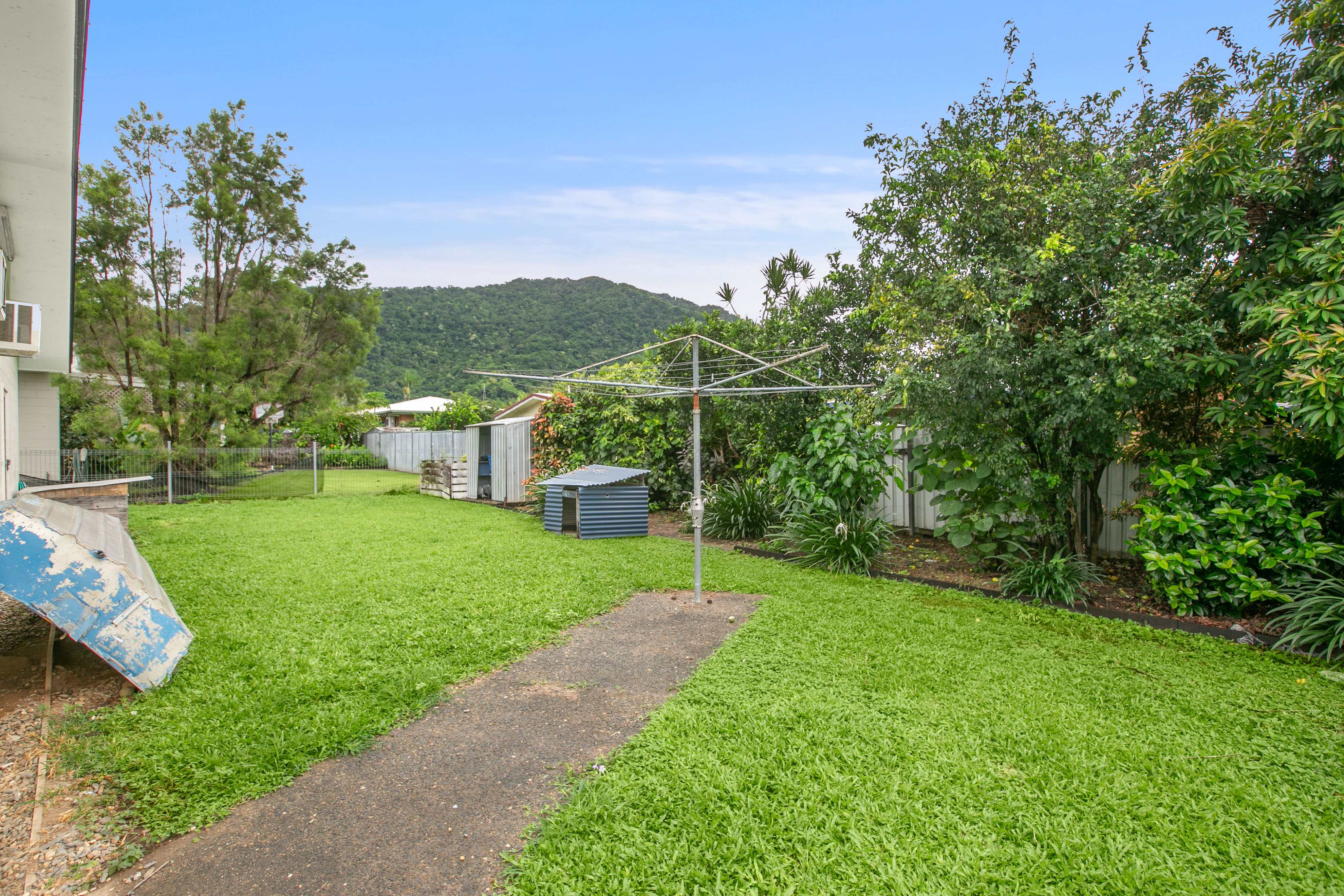 12 Primrose Street, Mooroobool - Thumbnail 7