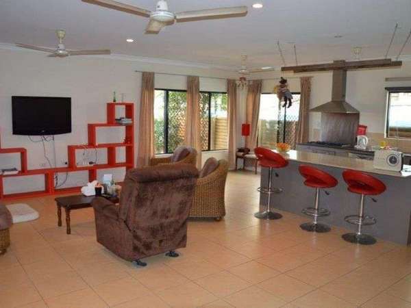 27 Bundey Street, Bentley Park - Thumbnail 2