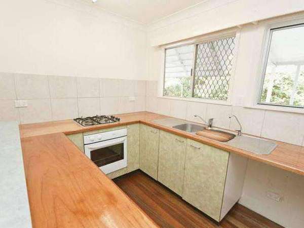87 Mayers Street, Manoora - Thumbnail 4
