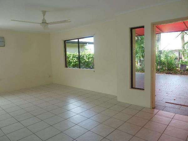 8 Stanton Rd, Smithfield - Thumbnail 4