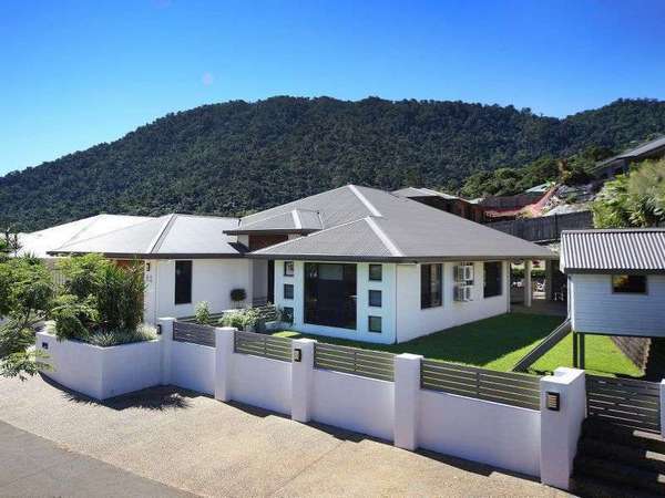 54 Xavier Herbert Drive, Redlynch - Thumbnail 2