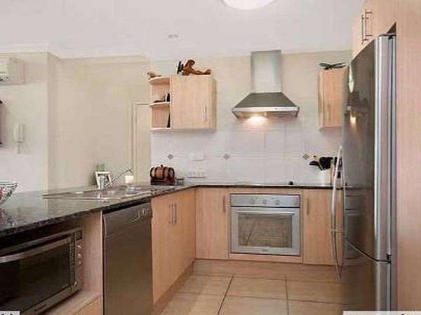 7/16 Smith Street, Cairns North - Thumbnail 3