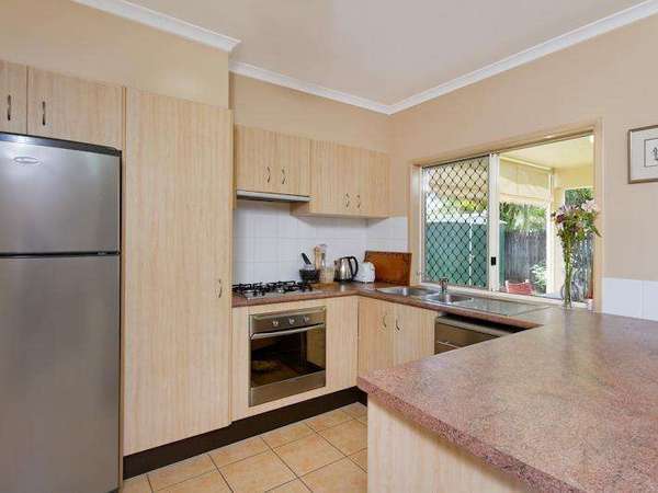 25 Sherwood Close, Brinsmead - Thumbnail 2